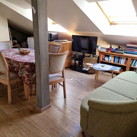 Ausras Mansarde Apartment นิดา ภายนอก รูปภาพ